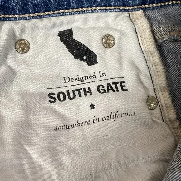 AG ADRIANO GOLDSCHMIED Hailey Roll Up Ex Boyfriend Denim Short Size 26 - Picture 10 of 11